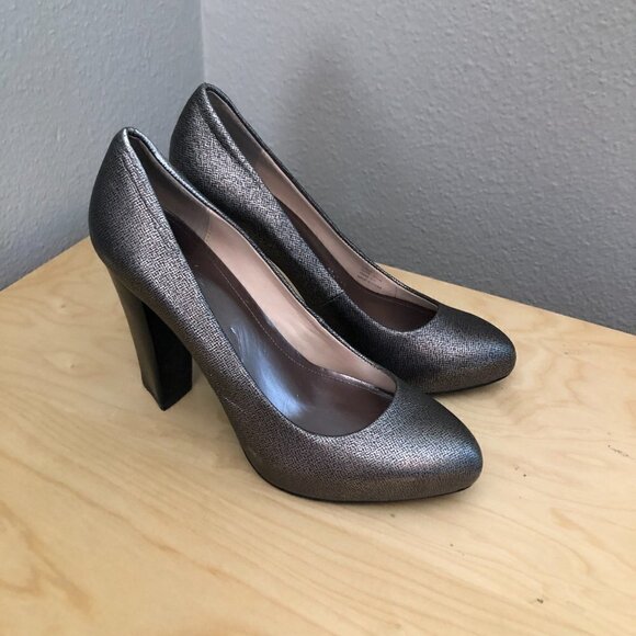 Calvin Klein Elita Pointed Toe Platform Pump - Picture 3 of 12